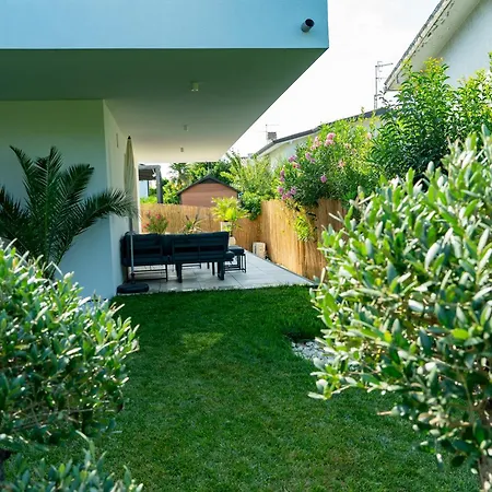 Idyllische Mit Garten Und Pool * Бардоліно