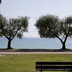Idyllische Wohnung Mit Garten Und Grossen Gemeinschaftspool Lejlighed