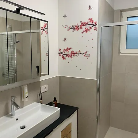 Idyllische Ferienwohnung Mit Garten & Poolbereich Μπαρντολίνο