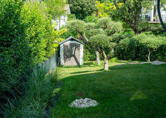 Idyllische Mit Garten Und Pool Apartment Bardolino