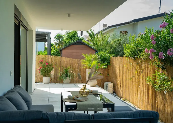 Apartment Idyllische Mit Garten Und Pool Bardolino